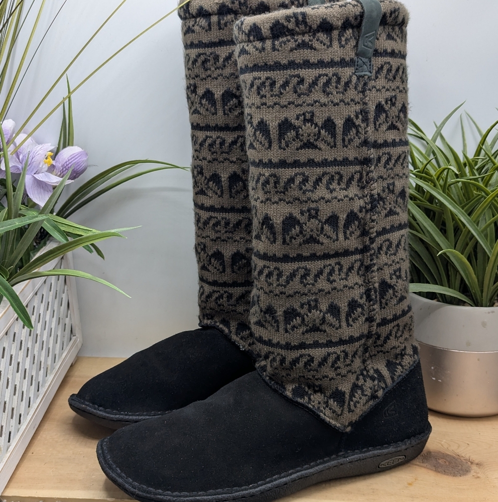 Keen Auburn Knit Women's Size 10 Winter Warm Tall Indoor Outdoor Slippers